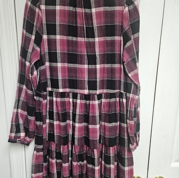 New with tags Women's Time N Tru size Medium lightweight Flannel dress - Picture 3 of 6
